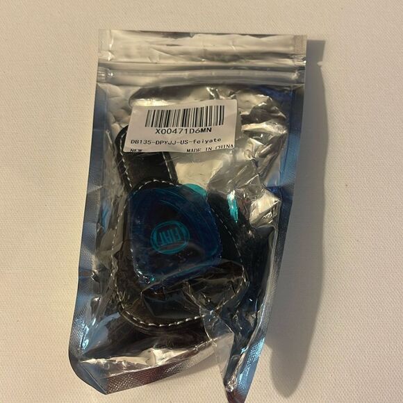 Fiat Sunglass Holder for Car with Logo Black PU Leather NWT - Picture 9 of 9